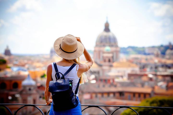 tour operator_1430471426