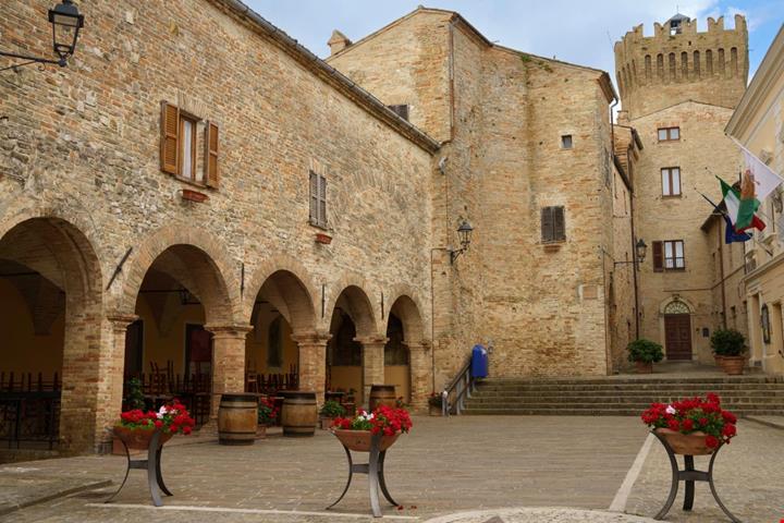 moresco_2087062945