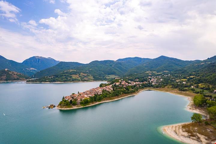 lago-del-turano_2669789893