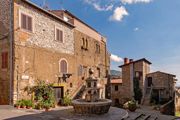 cori-piazzetta