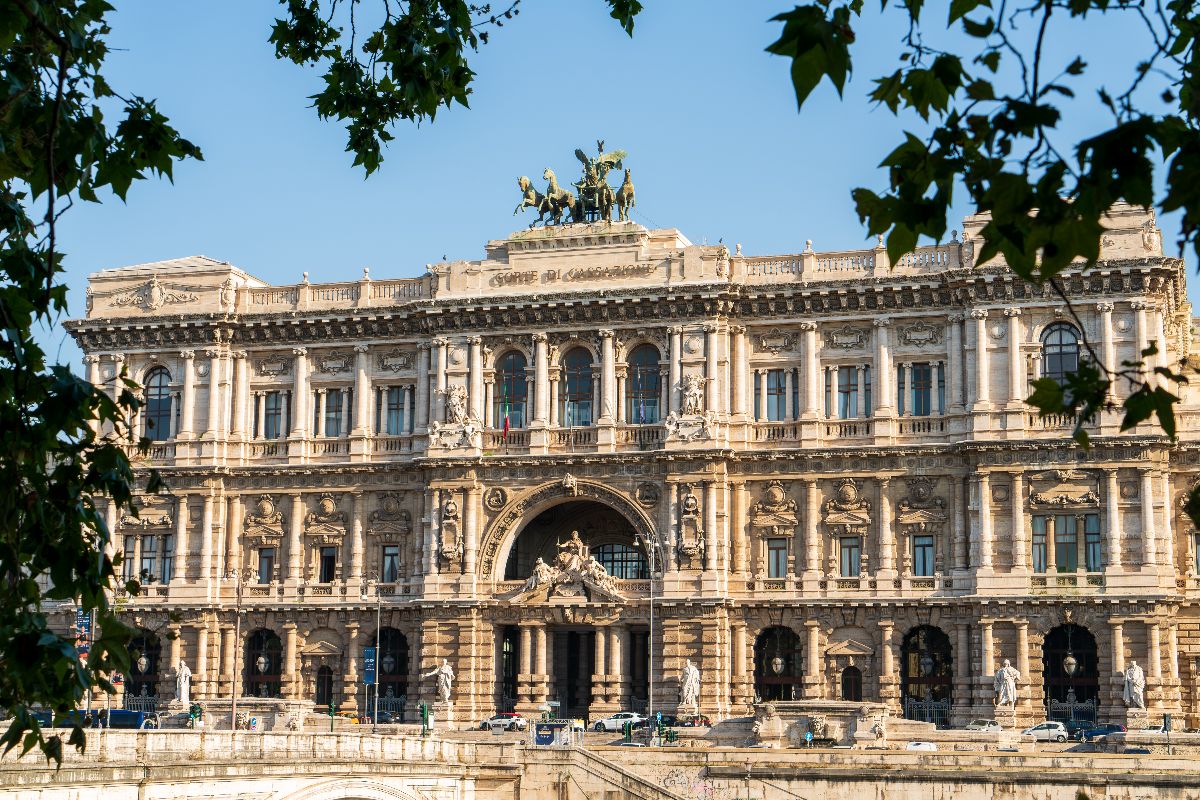 170 metri di stile: questo palazzo è uno dei più grandi della città, ma solo in pochi possono visitarlo