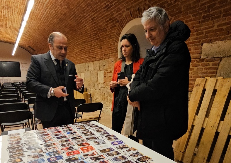 Immersa nella Castiglia profonda, una città interpreta e custodisce forme antiche tra fede e laicità