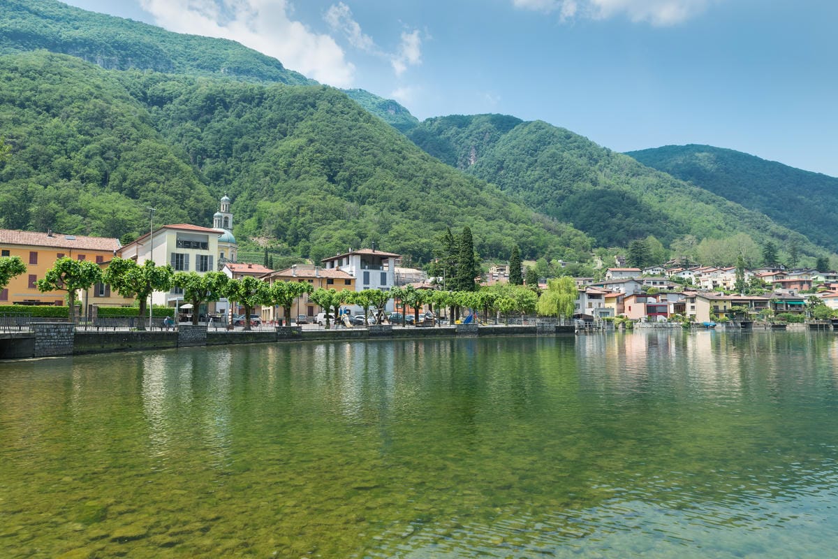 riva_san_vitale_1424745257