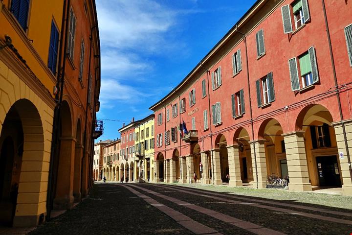 Correggio (2)