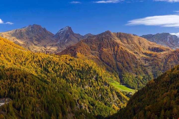 Sembra la Scandinavia ma siamo nel cuore dell'Alto Adige: un trekking da sogno tra i 10 laghi che in pochi conoscono