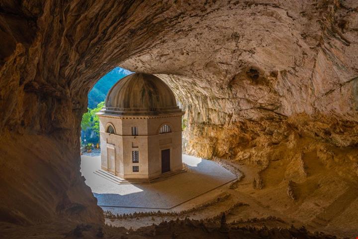tempio_valadier_2340883103