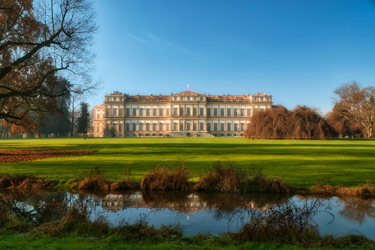Alle porte di queste 3 città italiane ci sono delle regge da sogno che non ti faranno rimpiangere Versailles