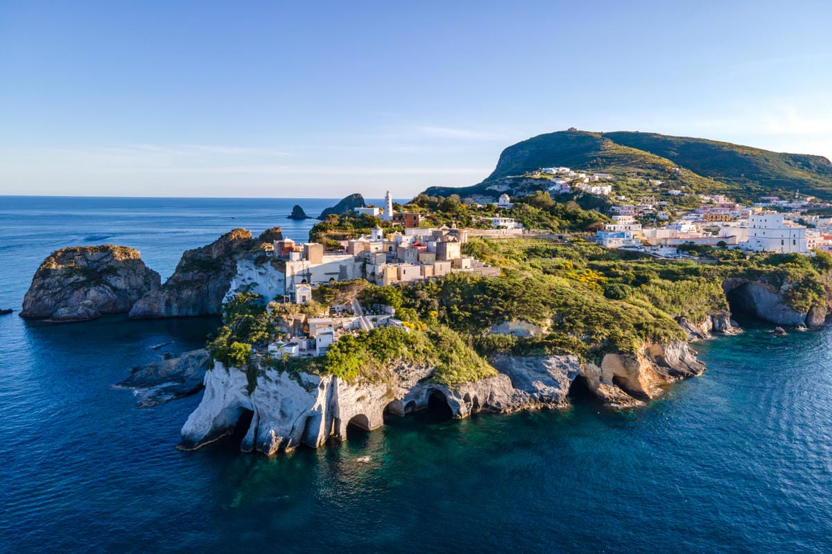 3 borghi di mare in Italia dove iniziare a prendere confidenza con la bella stagione