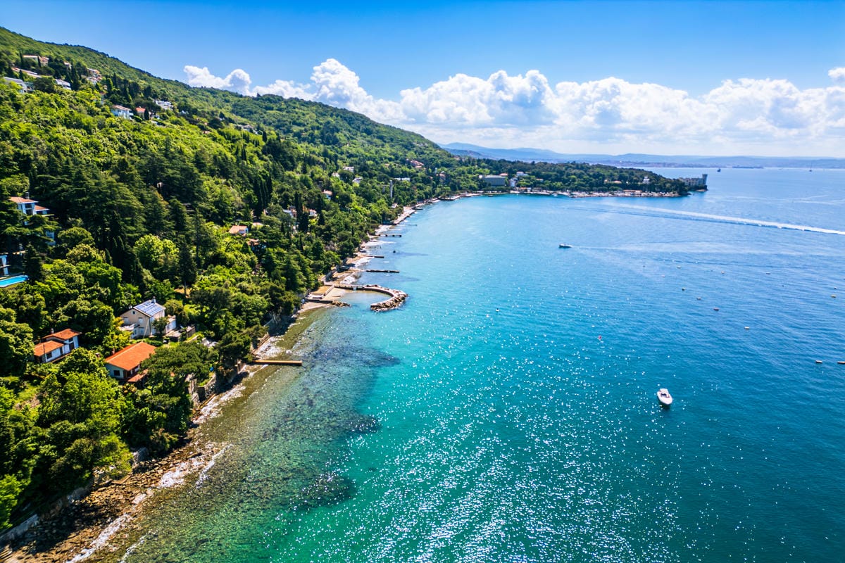 Le 3 spiagge più belle del Nord Italia che non ti faranno rimpiangere una vacanza al Sud