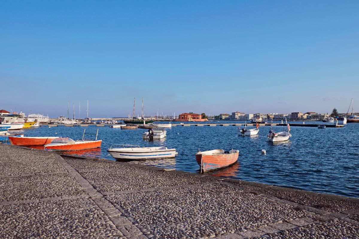 Sembra un borgo arabo ma è la perla della Sicilia: l'antica tonnara dove il tramonto non finisce mai