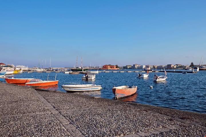 Sembra un borgo arabo ma è la perla della Sicilia: l'antica tonnara dove il tramonto non finisce mai