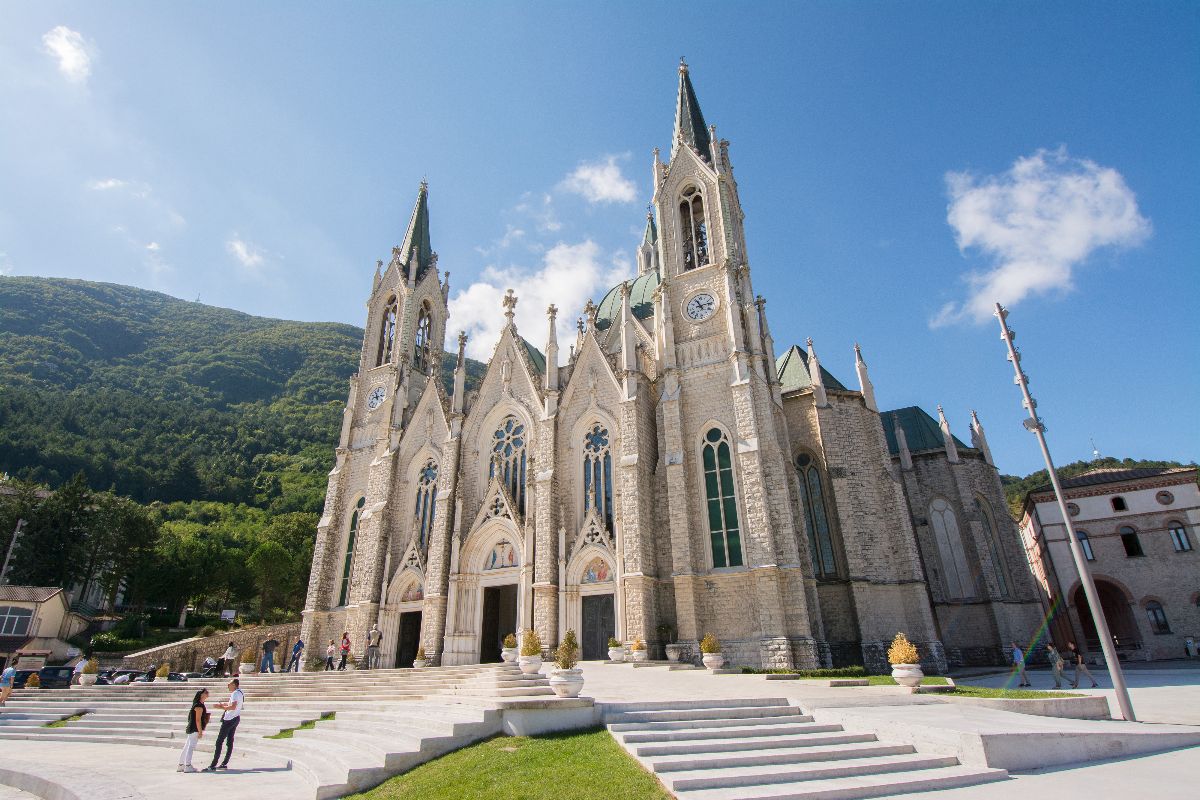 castelpetroso-chiese-del-molise_1534768349