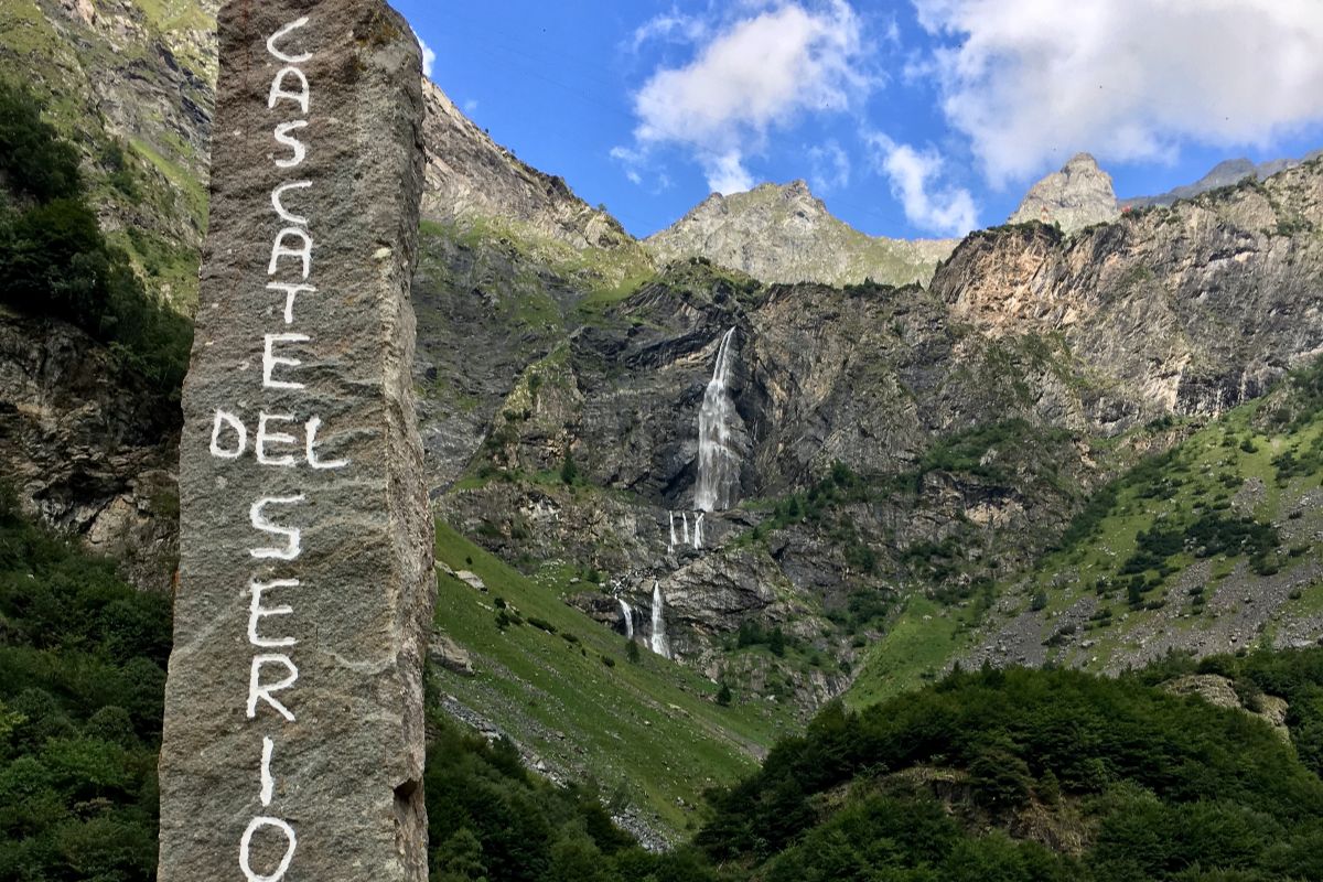Da oggi torna a vivere la cascata più alta d'Italia: ritorna il salto di 315 metri nel cuore della Lombardia verde