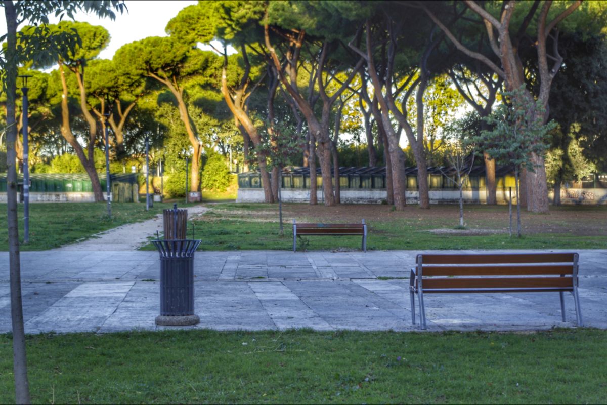 Una foresta d'acciaio nel cuore di Roma per ricordare un'episodio che ha segnato l'intero paese