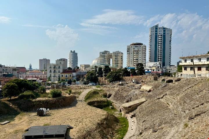 Albania, la meta millenaria (che parla italiano) dove il mare bagna 2500 anni di storia