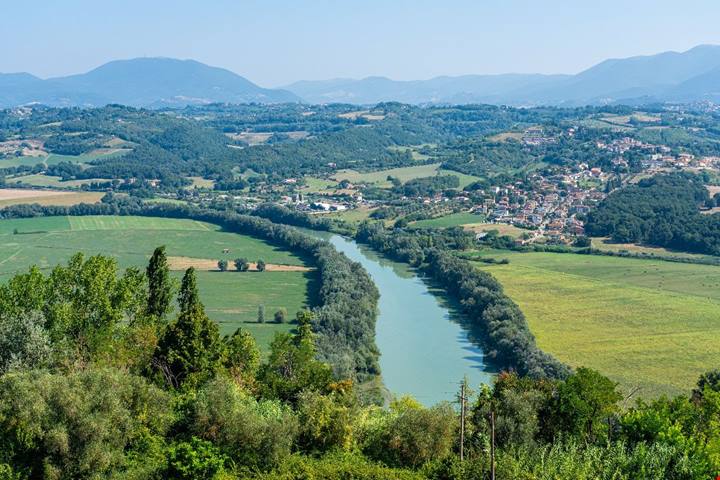 Borgo... e mezzo: nelle campagne del Lazio c'è il paese che ha ospitato le riprese del mitico film di Fellini