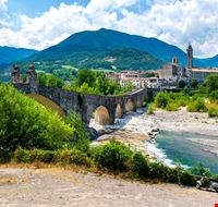 Bobbio (2) Bobbio (2)