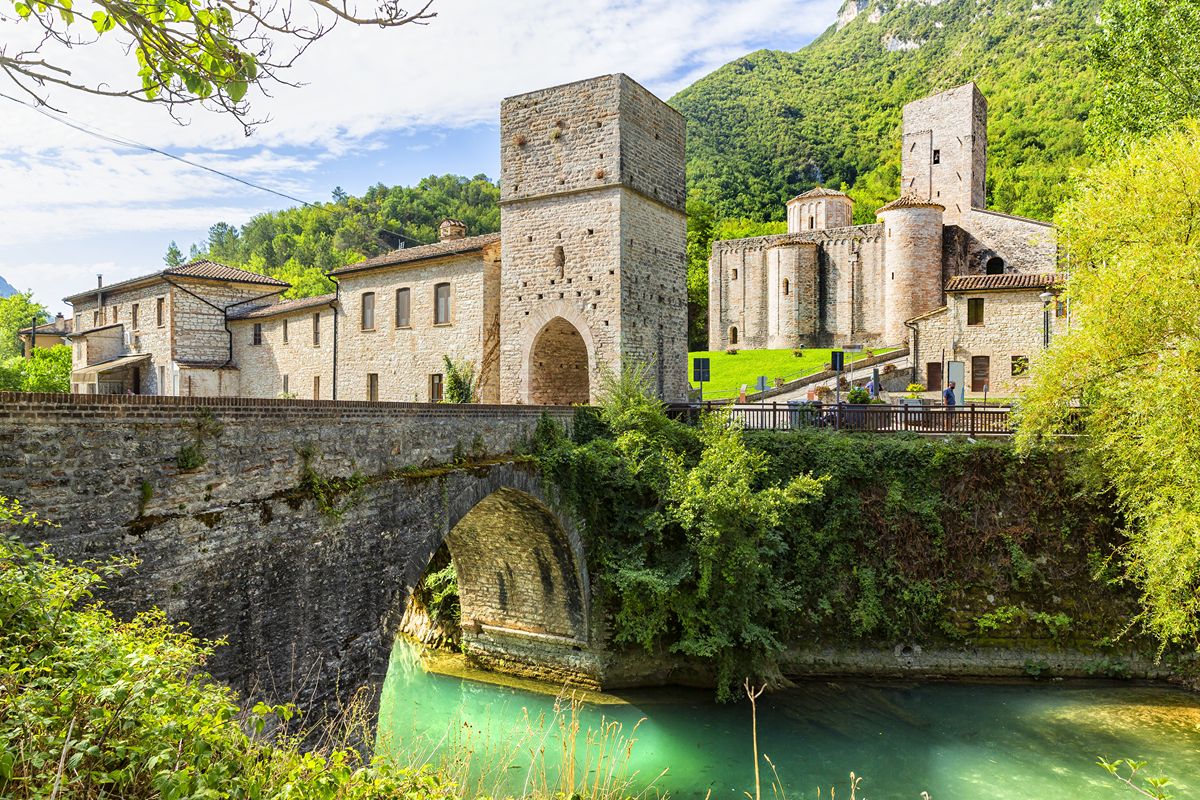 San Vittore alle Chiuse (5)