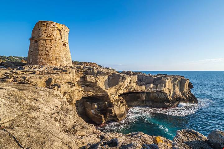 Terme, spiagge e palazzi orientali: siamo in Salento, ma questo paese di 3000 abitanti sembra il set di una fiaba