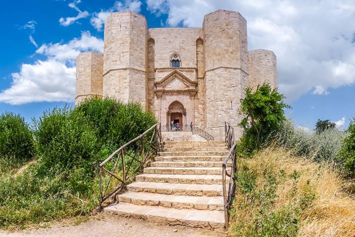 In questo castello hanno ripetuto il numero 8 ovunque potevano, ma c'è un motivo preciso per cui l'hanno fatto