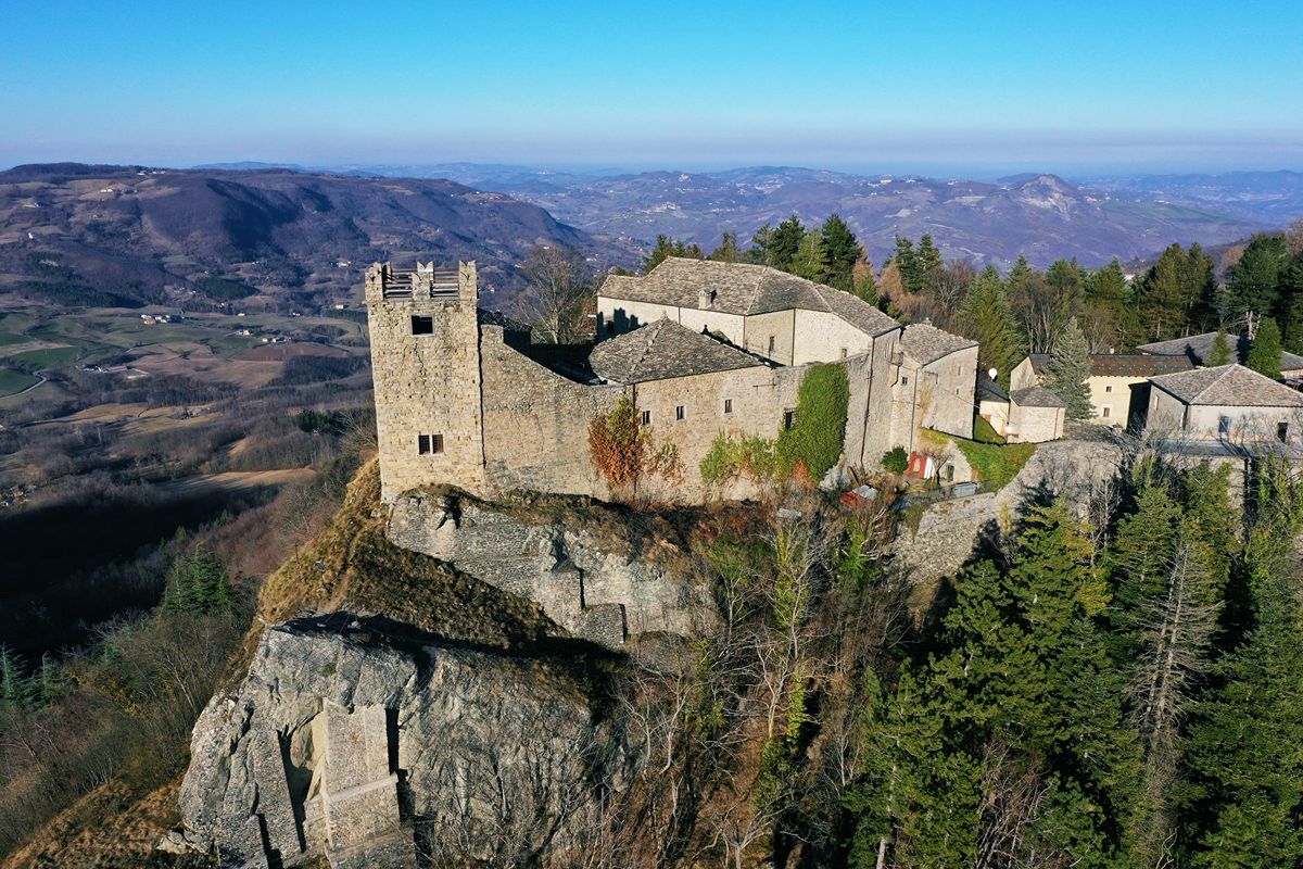 La chiamano perla dell'Appennino: a 1020 metri qui agosto ha tutto un altro clima