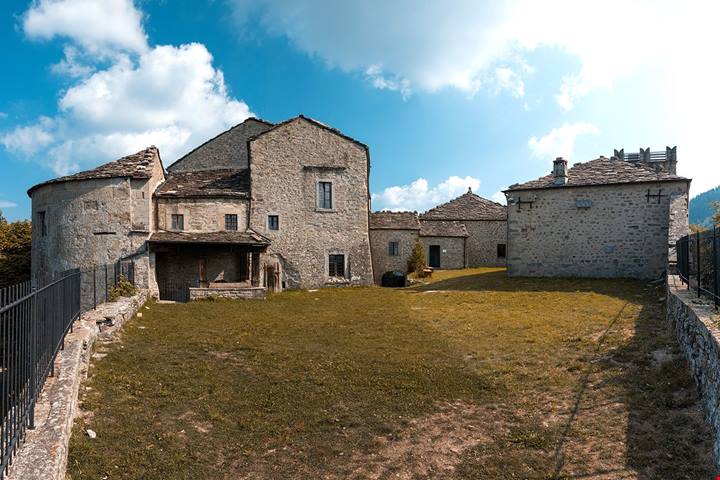 La chiamano perla dell'Appennino: a 1020 metri qui agosto ha tutto un altro clima