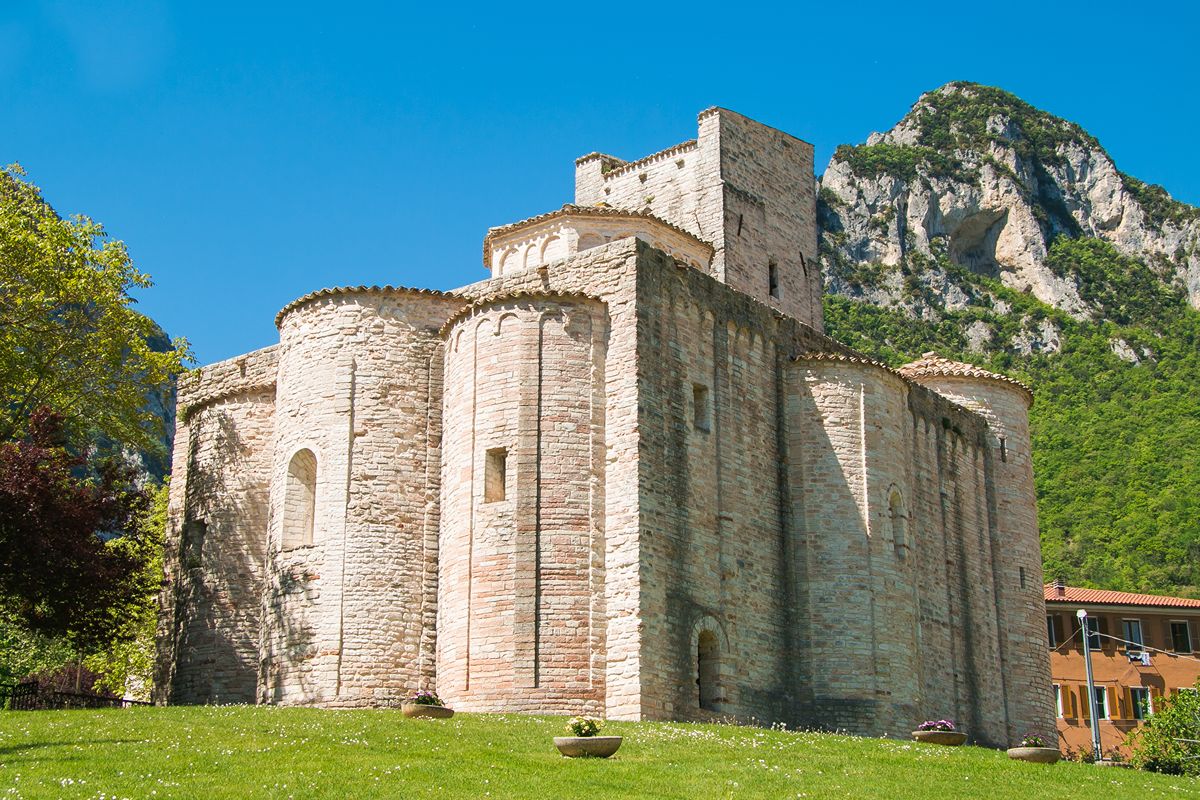 Abbazia di San Vittore alle Chiuse (2)