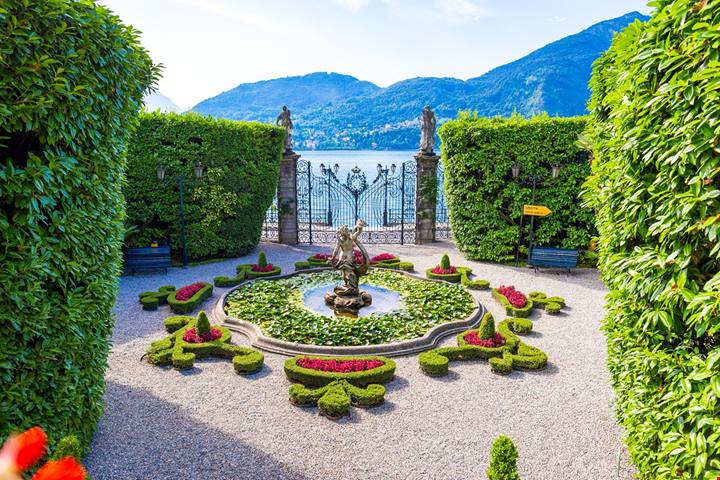 Un bellissimo museo, un giardino botanico e una vista incredibile: sul Lago di Como c'è una villa straordinaria tutta da scoprire