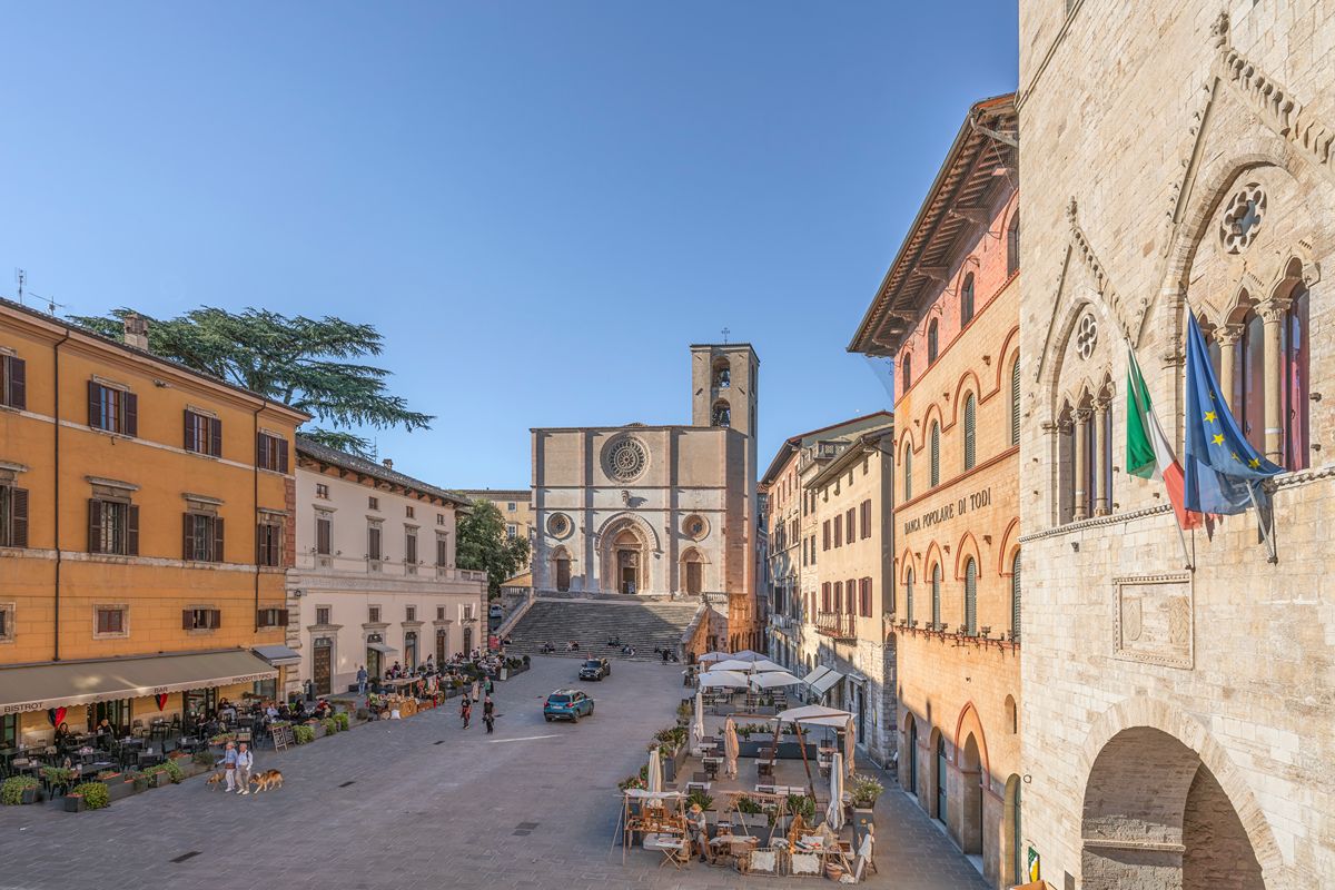 todi_2727165391