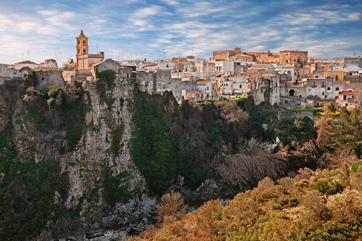 L'unico Grand Canyon italiano si trova in Puglia, e arriva fino a 200 metri di profondità