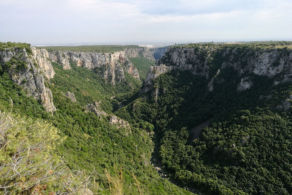 L'unico Grand Canyon italiano si trova in Puglia, e arriva fino a 200 metri di profondità