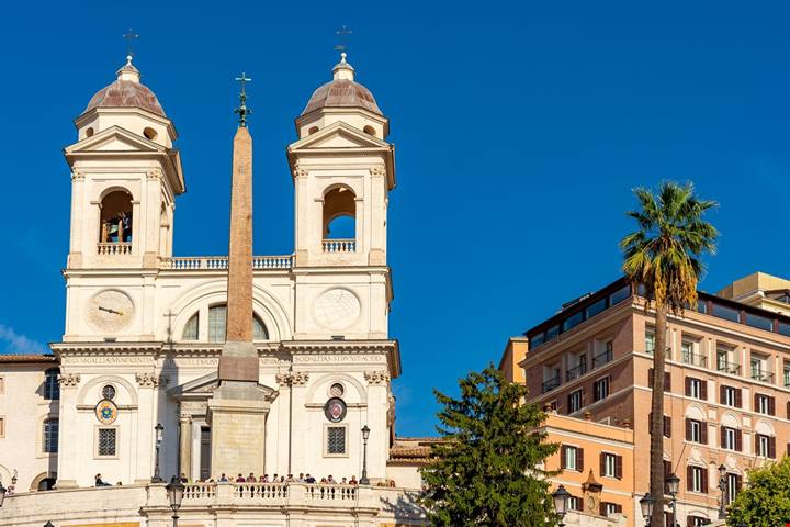 Se non hai mai sentito parlare di anamorfosi, è il momento giusto di visitare questo convento di Roma