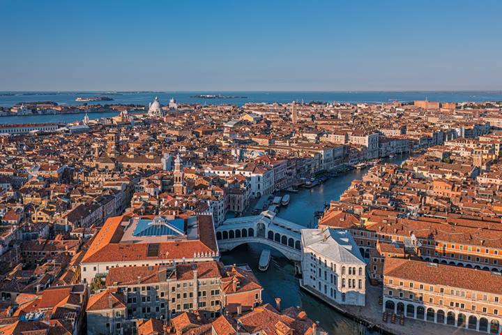 Queste 10 isole italiane sono in vendita: la più piccola costa solo 1,5 milioni di euro