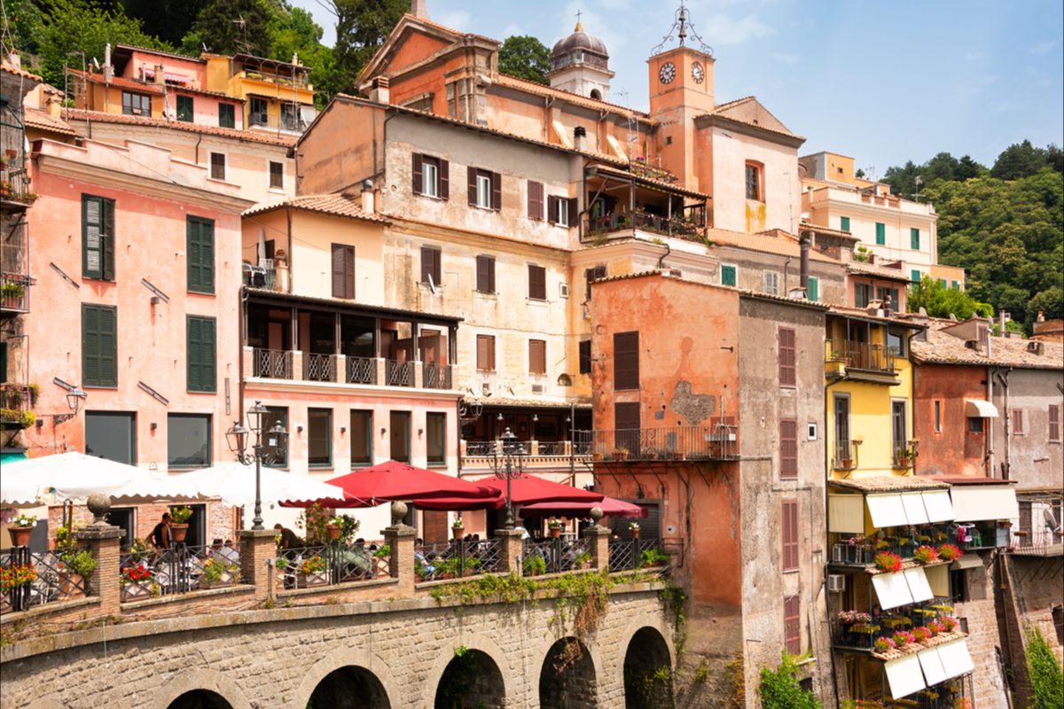 3 giorni di vino, cultura e paesaggi d'autore: a Nemi torna l'appuntamento con Borgo diVino in Tour