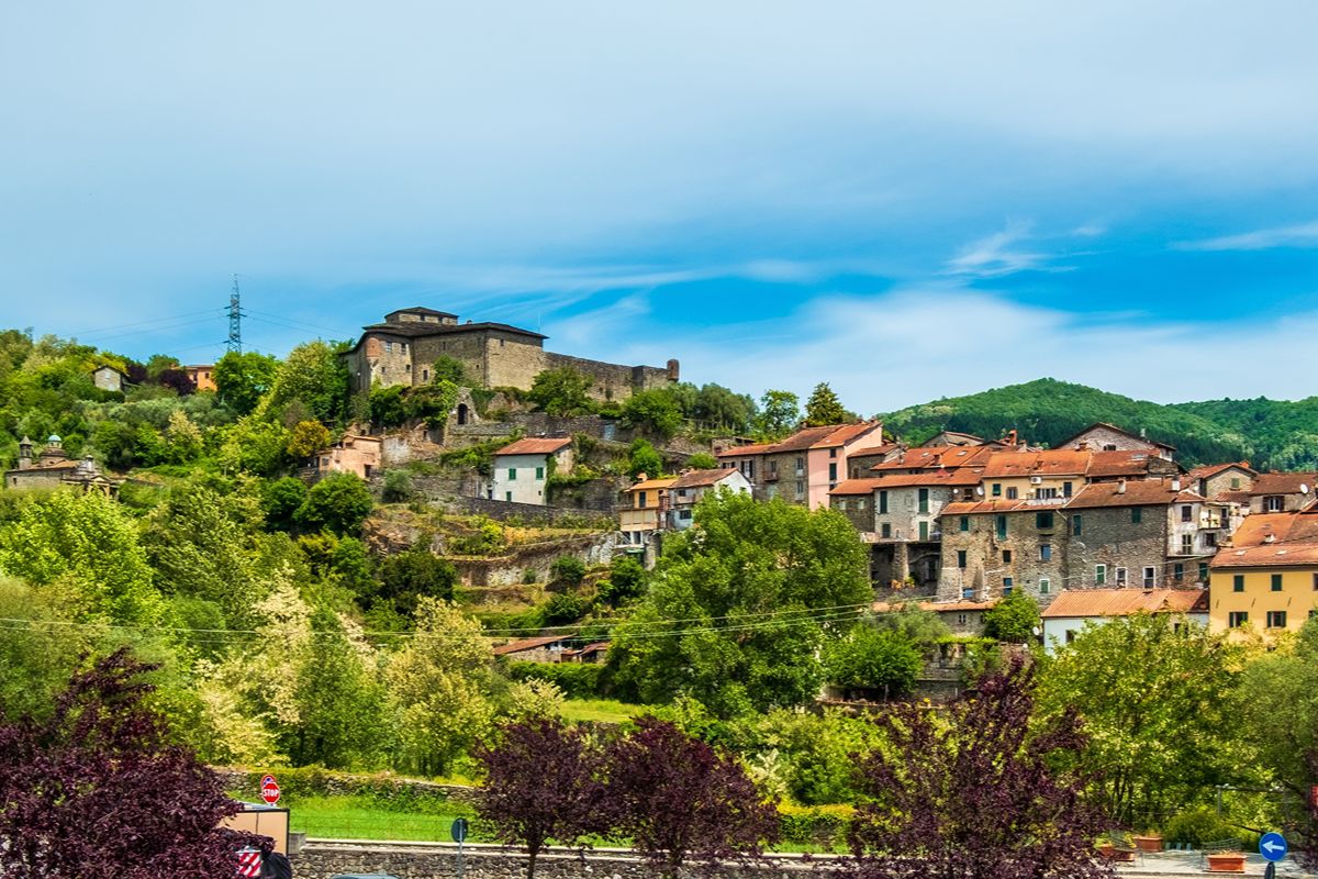 Una valle per 2 regioni: nei suoi 15 comuni si respira tutto il buono e il bello dell'Appennino di una volta
