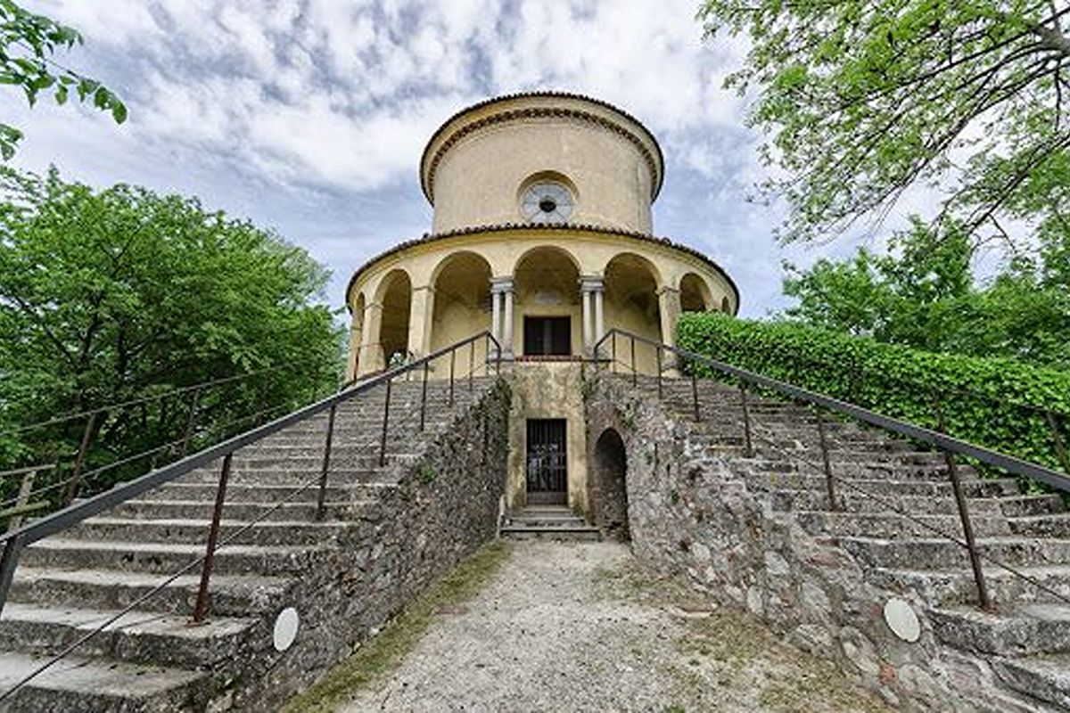 Il caldo dell'estate lo ha rimesso al centro del turismo, e ora questo angolo del Piemonte si prepara a un autunno da protagonista