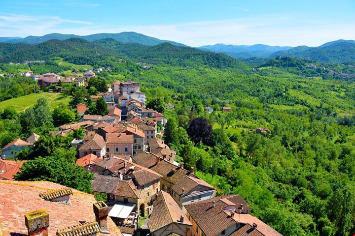 Il caldo dell'estate lo ha rimesso al centro del turismo, e ora questo angolo del Piemonte si prepara a un autunno da protagonista
