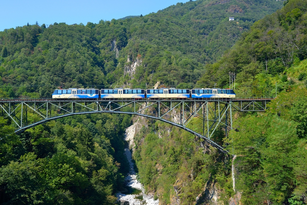 Treno del Foliage 2026: prezzi, orari e biglietti della Vigezzina Centovalli