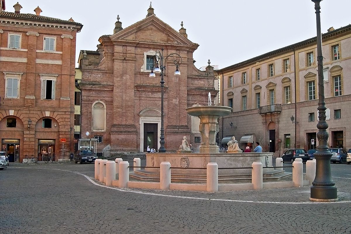 Dal Verdicchio a Enrico Mattei: ha soli 9000 abitanti, ma questo borgo delle Marche è due volte famoso