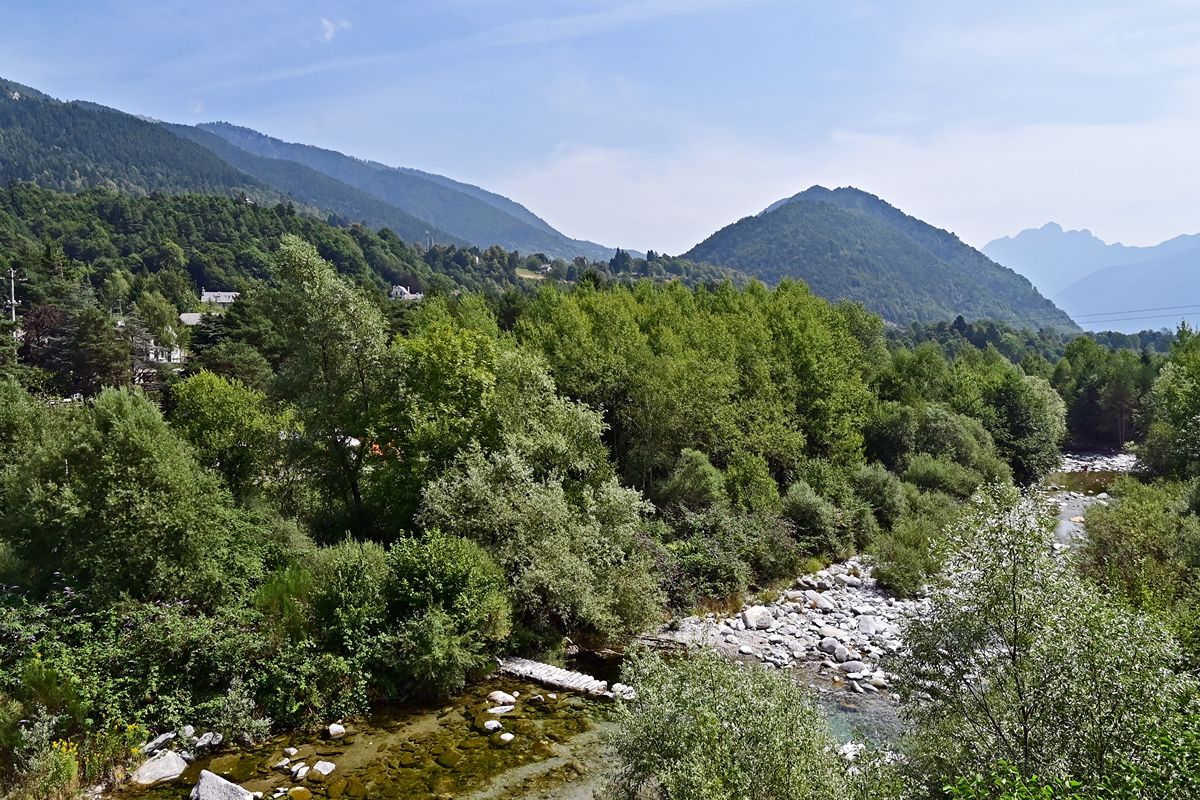 7 comuni per una sola valle: al confine con la Svizzera il Piemonte mostra il suo lato autunnale più bello