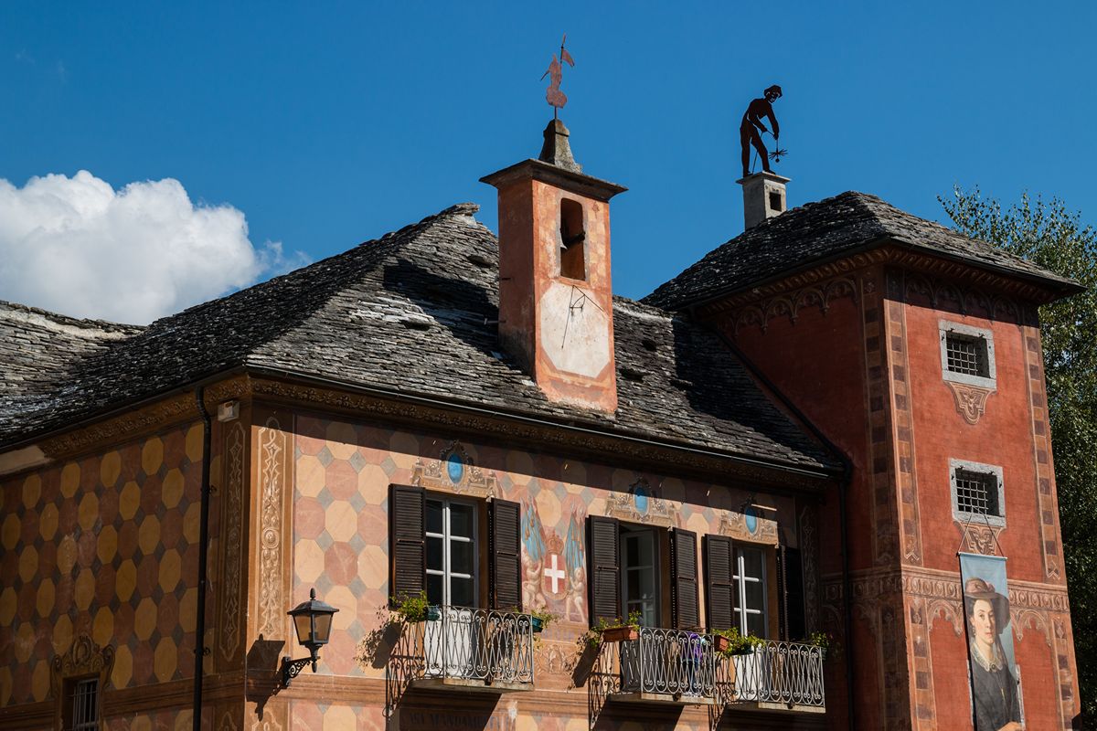 È il borgo degli spazzacamini e del profumo: l'autunno è il periodo giusto per scoprire tutte le sue bellezze