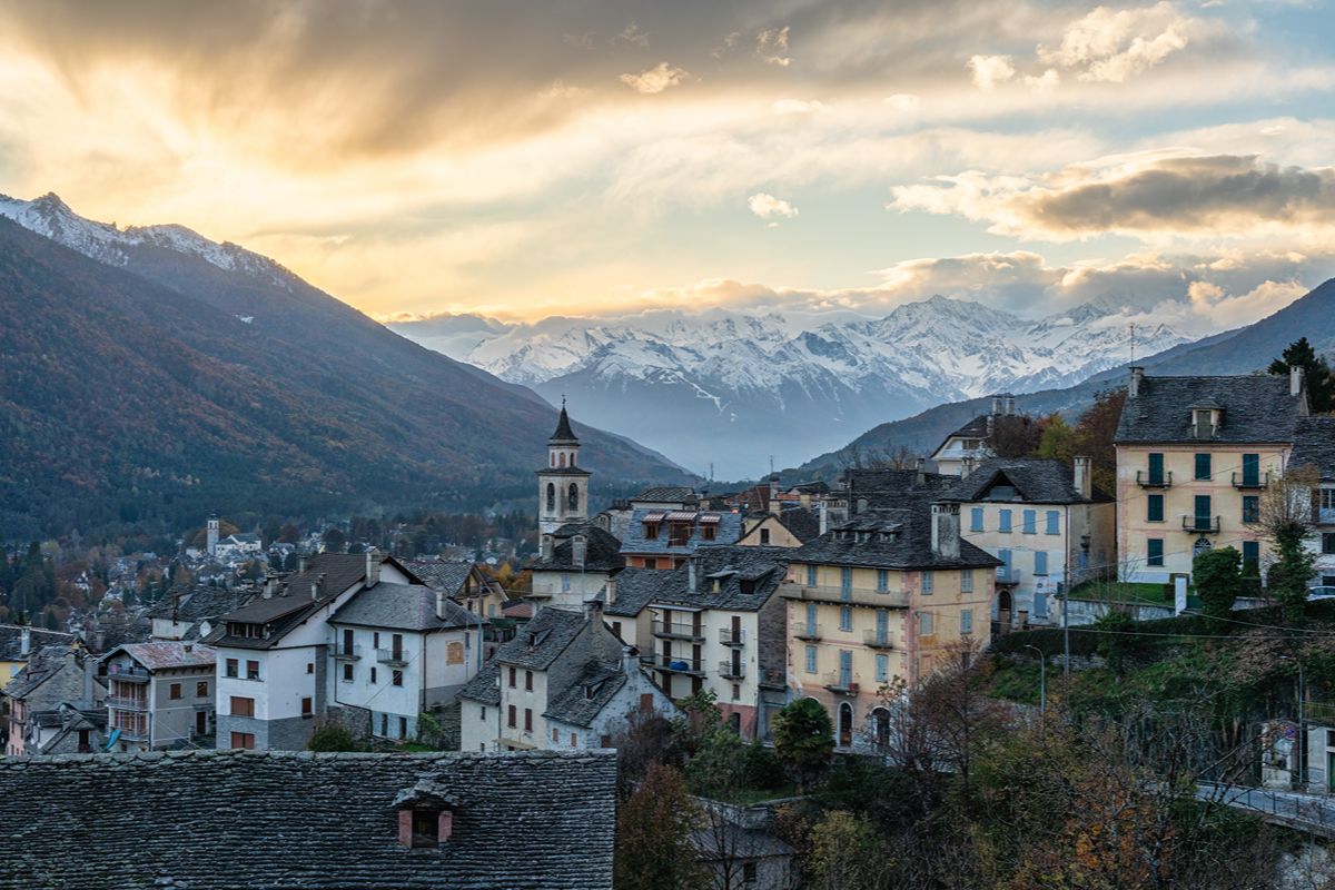 È il borgo degli spazzacamini e del profumo: l'autunno è il periodo giusto per scoprire tutte le sue bellezze