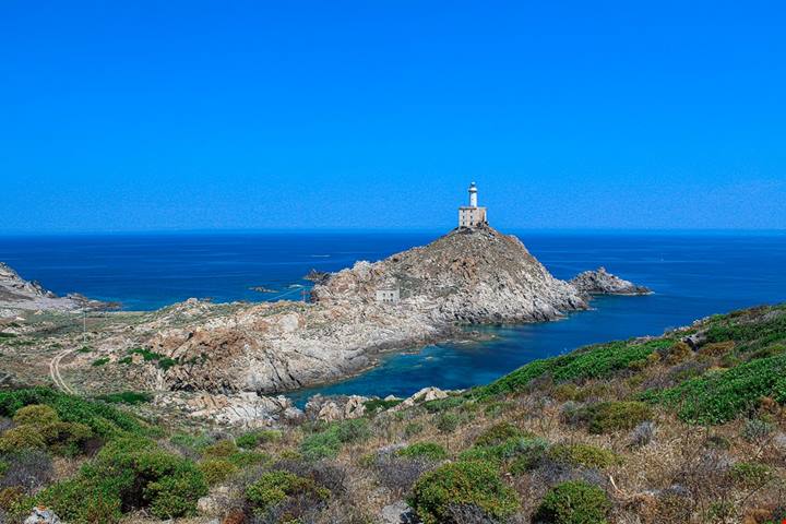 L'isola-carcere della Sardegna da scoprire a ottobre: il caldo è scomparso, la meraviglia no