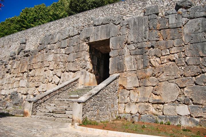 Dalle città della Ciociaria spunta un capolavoro che si credeva perduto: queste mura sono antichissime