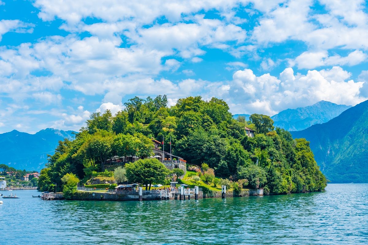 Dai resti romani ai boschi incontaminati, sul lago di Como c'è una piccola isola che ti aspetta in autunno