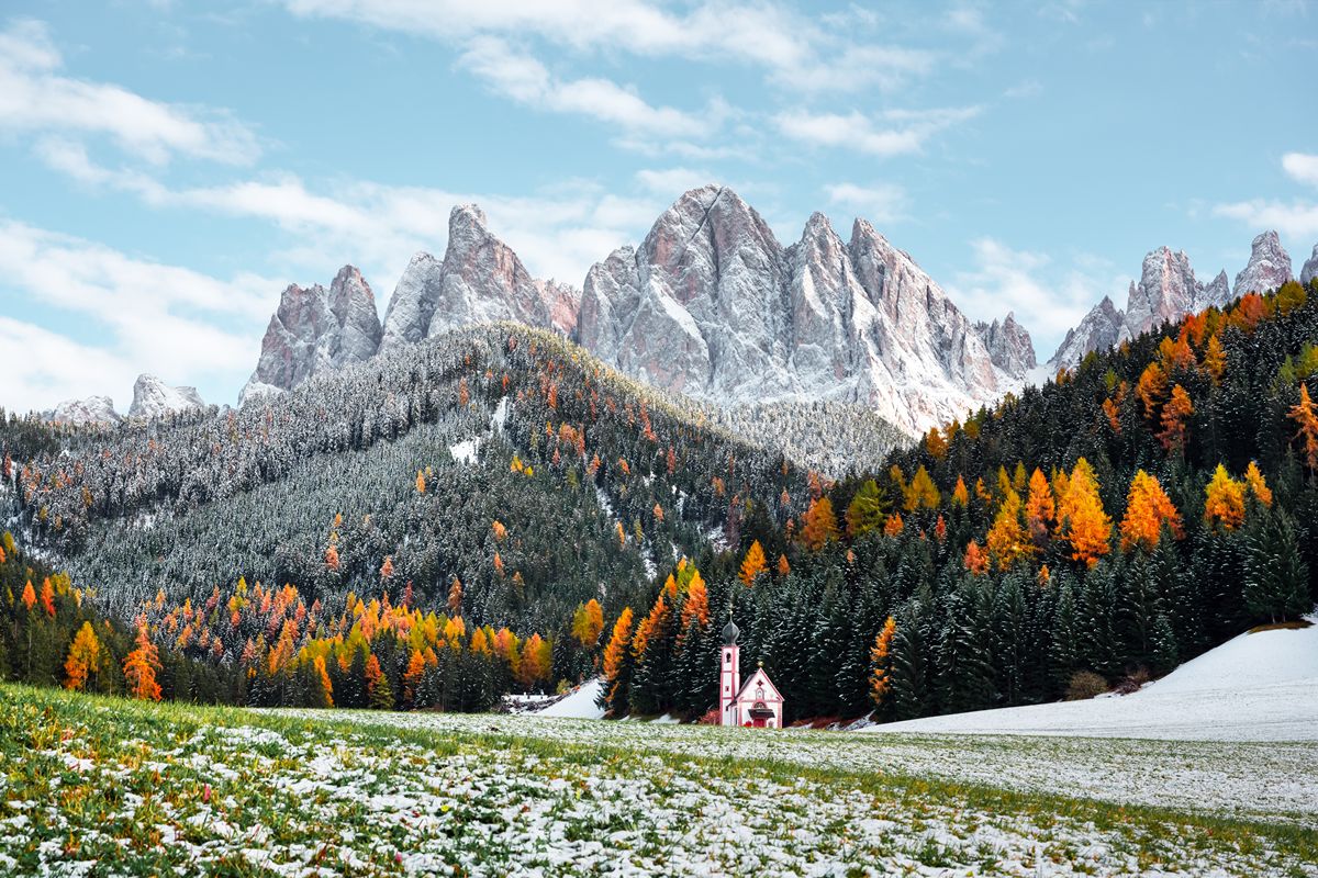 Trentino, la valle del foliage e dei borghi di gusto che a ottobre si veste di colori