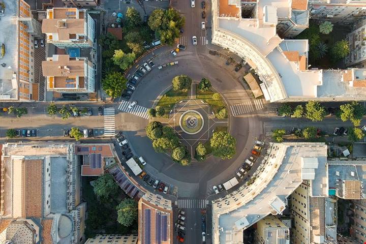 I villini più belli di Roma li trovi qui: tra le sue strade si respira tutta l'eleganza di inizio '900