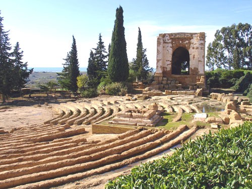 la zona attorno al museo archeologico regionale