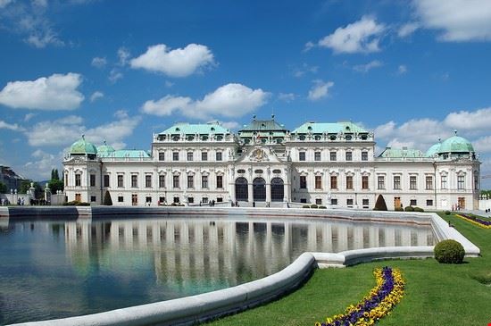 Belvedere Palace Vienna prism_68 - ©Shutterstock
 prism_68 - ©Shutterstock
