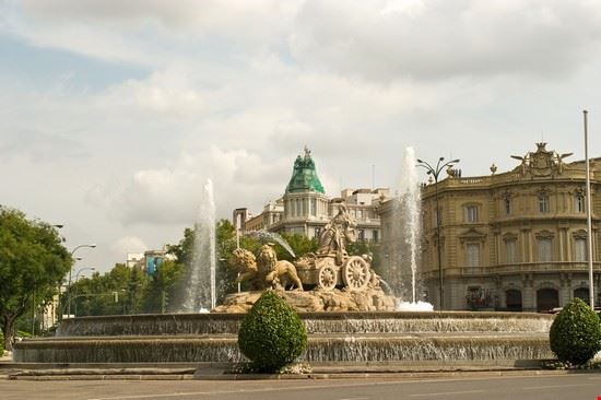 Plaza de Cibeles Fonte: Rafael Ramirez Lee - ©Shutterstock Rafael Ramirez Lee - ©Shutterstock Rafael Ramirez Lee - ©Shutterstock